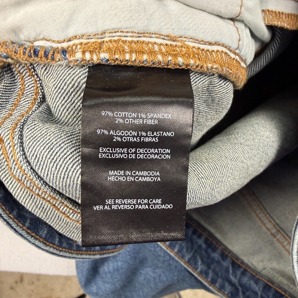 Express Womens Size 16 Wide Leg Cropped Jeans Medium Wash Braided Side Trim NWT - Picture 6 of 12